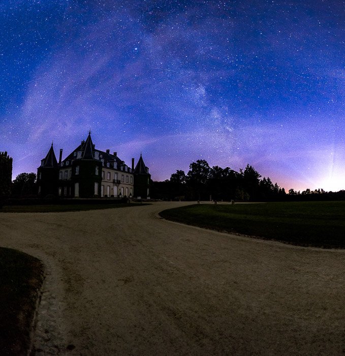 Ночная фотография замка Халп, в нескольких милях от Брюсселя (Бельгия)
