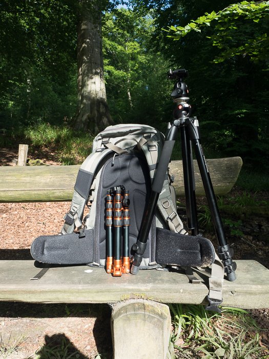 Штативы для пейзажной фотографии: Фотография штатива Manfrotto 055XPROB и рюкзака