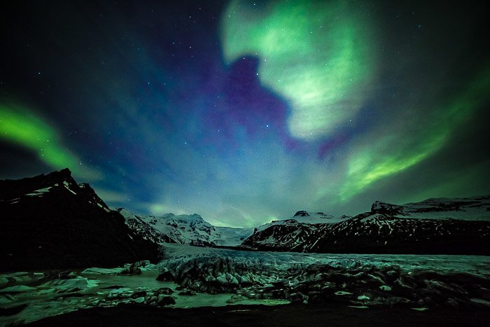 пейзажная фотография северного сияния, снятая во время фотосеминара Кейси Кирнана в Исландии