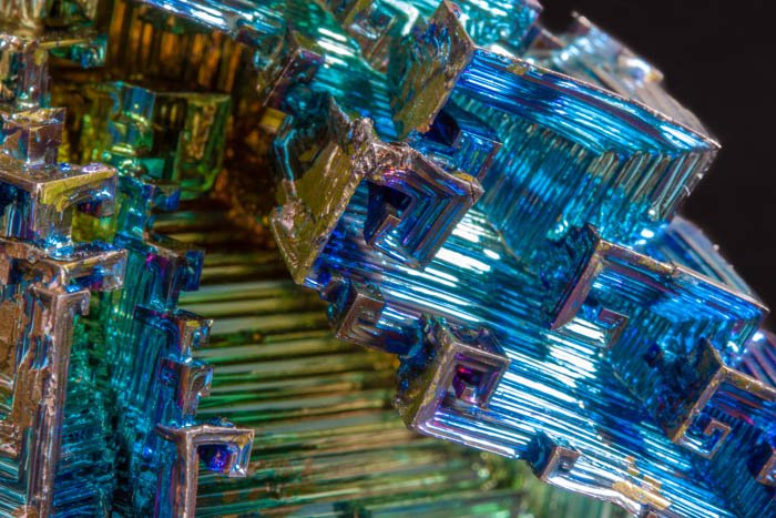 Абстрактная макросъемка голубого кристалла