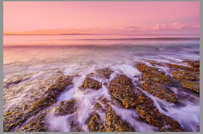 Скриншот редактирования фотографии морского пейзажа с помощью инструмента градуированного фильтра Lightroom, фильтры Lightroom