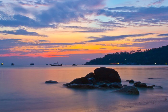 Пейзажная фотография заката на пляже Чалок Баан Као на Ко Тао. Список снимков для туристической фотографии.