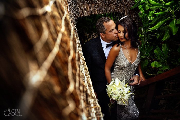 A beautiful portrait of newlyweds by Del Sol Photography wedding blogs