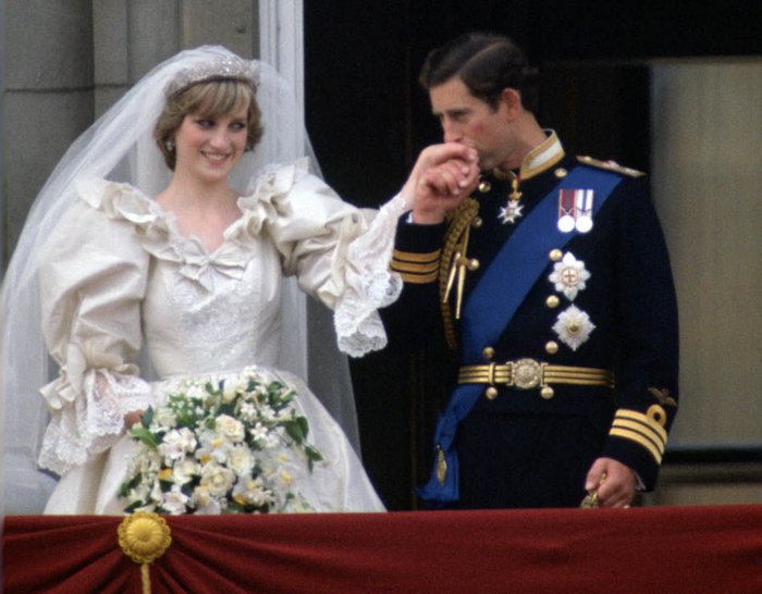 Wedding potrait of Prince Charles & Princess Diana, iconic photos byTim Graham