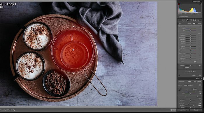 Скриншот редактирования плоской фотографии вкусного шоколадного десерта - с помощью сочетаний клавиш lightroom