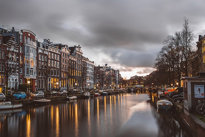 Несколько каналов в Амстердаме - самые красивые города Европы фото 