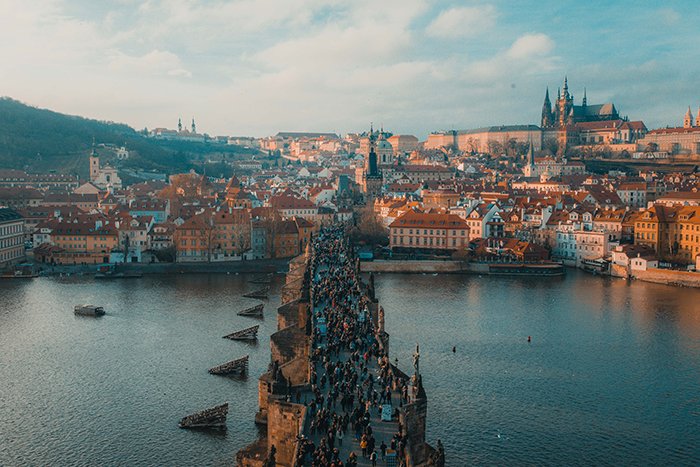 Воздушный городской пейзаж Праги - лучшие города Европы для посещения