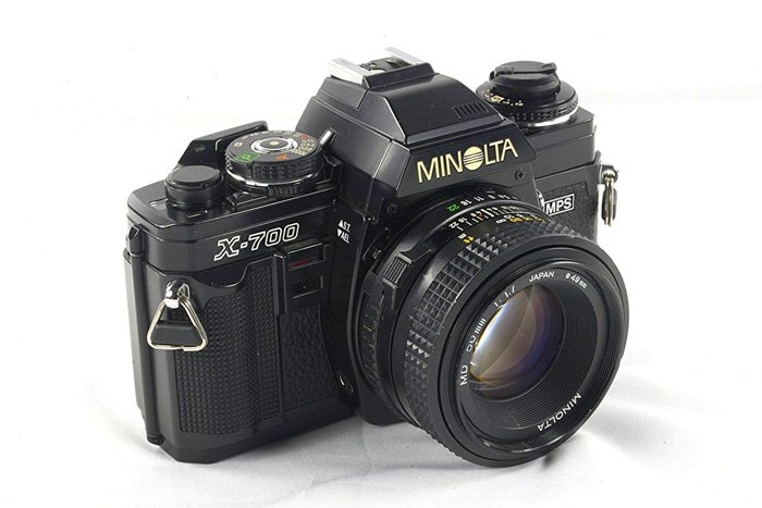 Пленочная 35-мм камера Minolta X-700