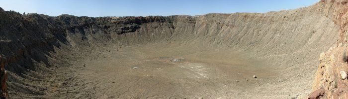 Знаменитый Метеоритный кратер, в Аризоне (США). 