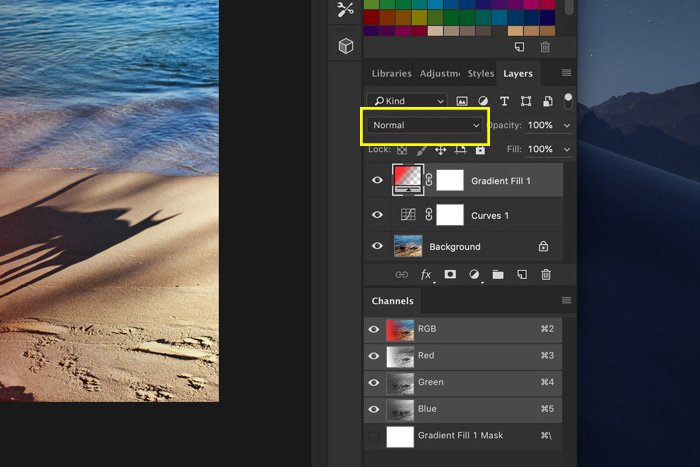 Скриншот, как добавить световые потеки на фотографию в Photoshop - изменение режима смешивания