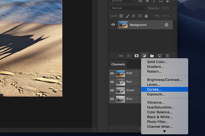 Скриншот того, как использовать кривые для добавления утечек света на фотографию в Photoshop