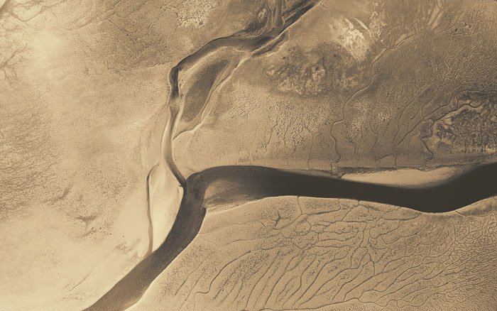 Потрясающая абстрактная аэрофотосъемка пустынного пейзажа