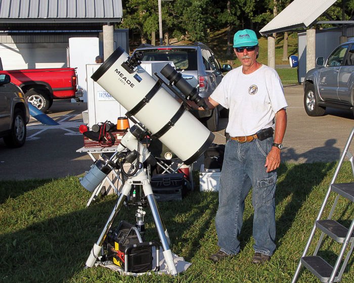 Пример компьютерной установки для астрофотографии с использованием экваториальной монтировки. лучшие монтировки телескопов для астрофотографии