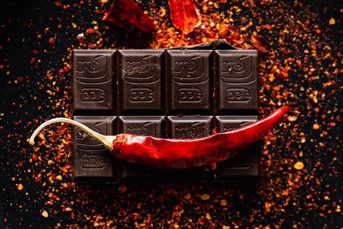 Шоколадная фотография с чили