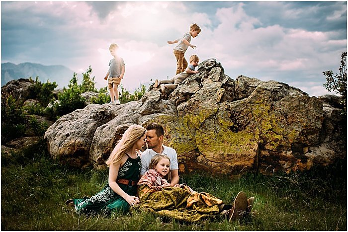 Семейное фото на природе от Stormy Solis