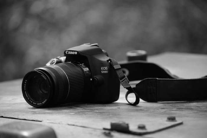 Черно-белая фотография камеры