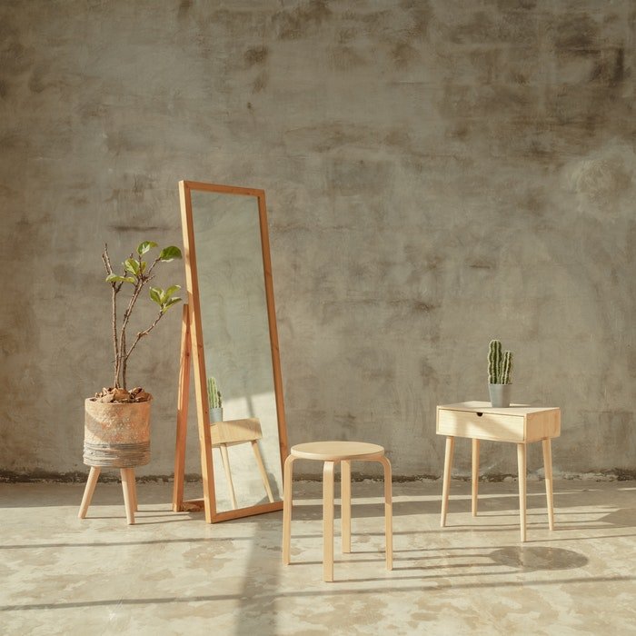 Современная деревянная мебель в интерьере