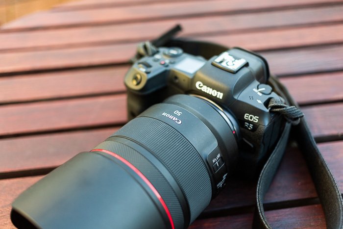 Изображение беззеркального объектива Canon RF 50mm f/1.2L USM на Canon EOS R5