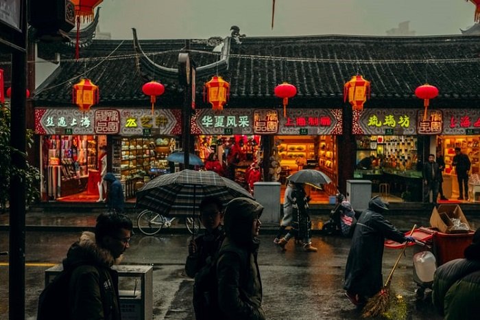 изображение продавцов магазина в китайском квартале