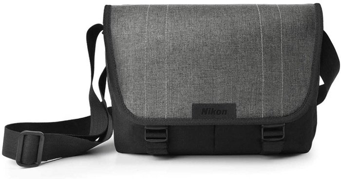 фото продукта Nikon CF-EU14 в пепельно-серой сумке для фотоаппарата