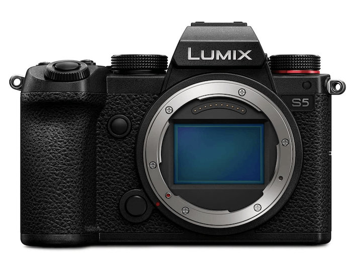 Корпус Panasonic Lumix S5 как лучшая камера для концертной съемки