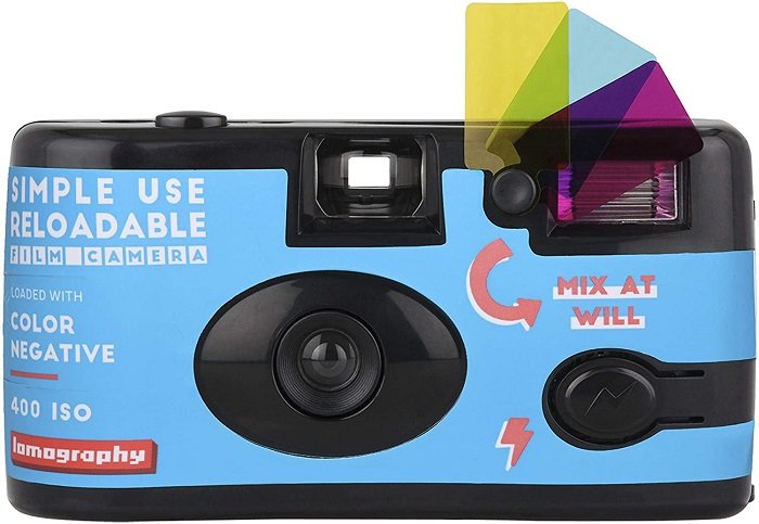 подарки для фотографов: фото продукта Lomography Reloadable Camera с цветными фильтрами