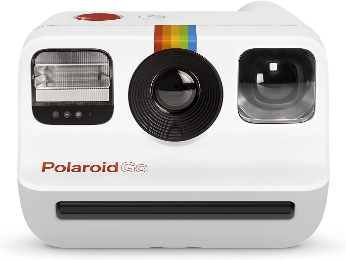 подарки для фотографов: фото продукта Polaroid Go Camera для мгновенной печати фотографий