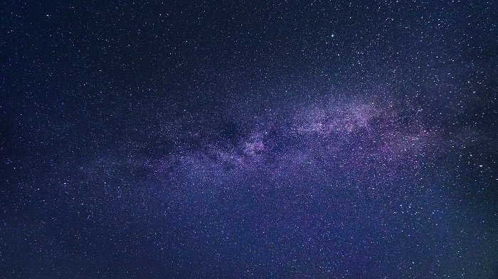 астрофотография изображение фиолетового звездного скопления 