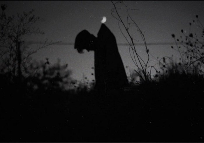 Сюрреалистическая фотография пример человека, меняющего лунную вынужденную перспективу