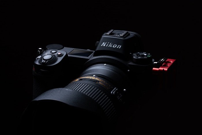 Темное изображение беззеркальной камеры Nikon Z6