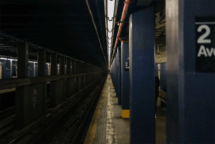 Точка схода тоннеля метро