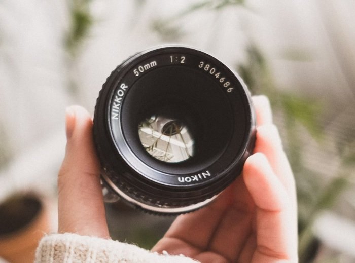 Ручной объектив Nikon с диафрагмой, подходящей для портретов