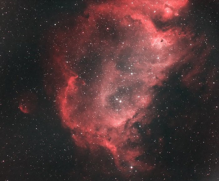 Астрофотография фото красной туманности звезд